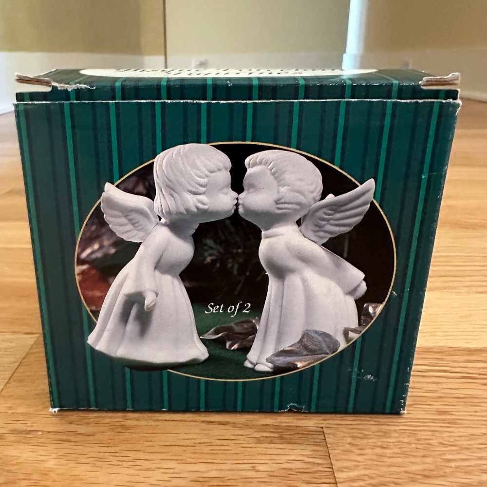 Vintage Giftco Kissing Angels White Bisque Porcelain Figurines in Box
